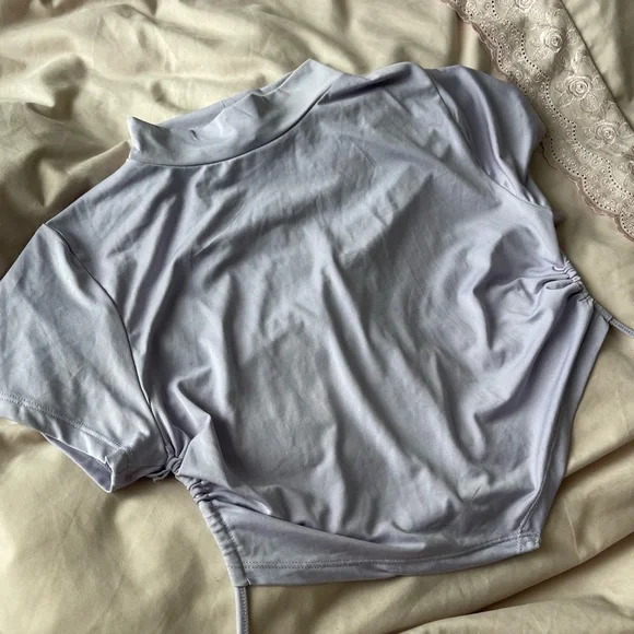 Lavender Mock Neck Ruched Top - Picture 5 of 7